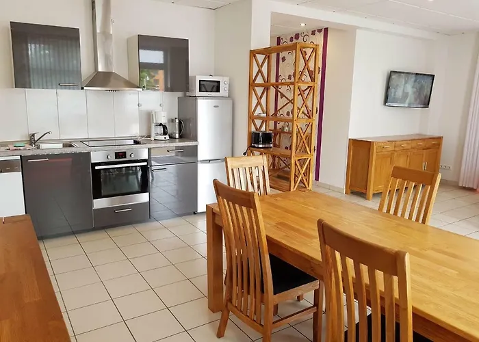 Am Maigloeckchenberg 19 Apartment *